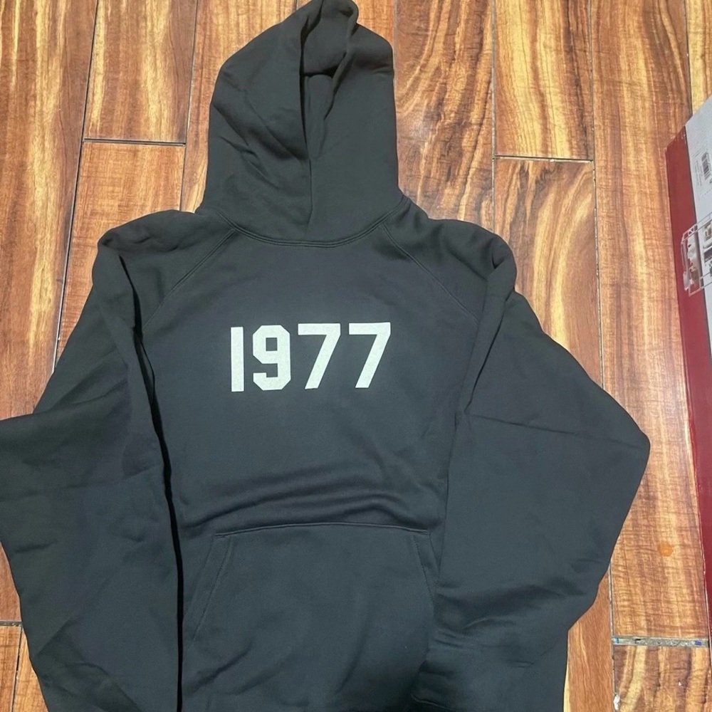 Fear of God Essentials 1977 Iron hoodie #FearofGodEssentials #hoodie #Essential
